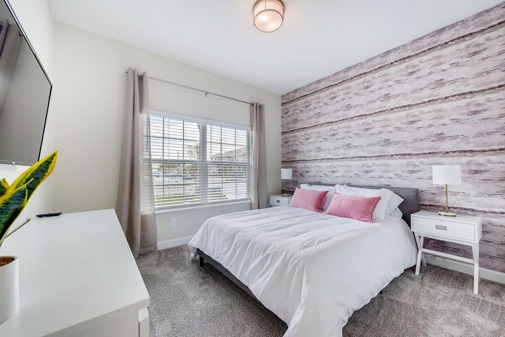 Condo, Multiple Beds (4839 Ll Storey Lake - Amazing 5 Bed V)