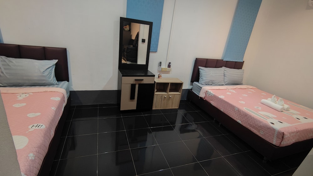 Family Quadruple Room, Hill View photo 1