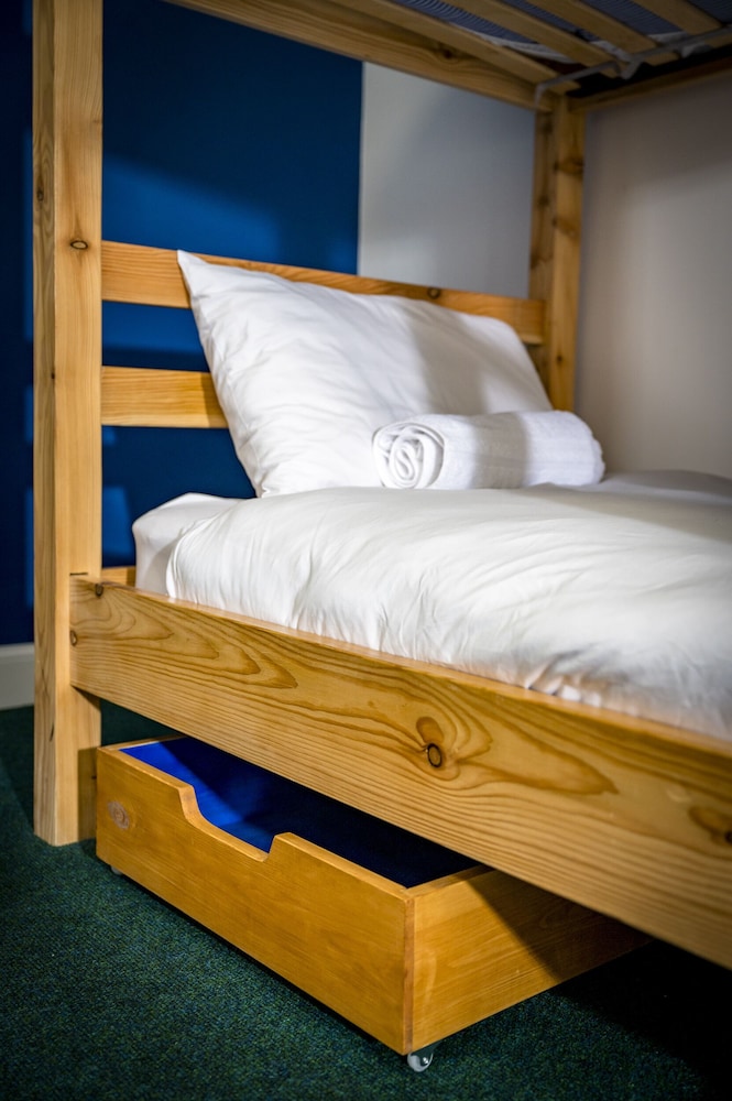 Shared Dormitory (Female Dormitory Bunk) photo 3