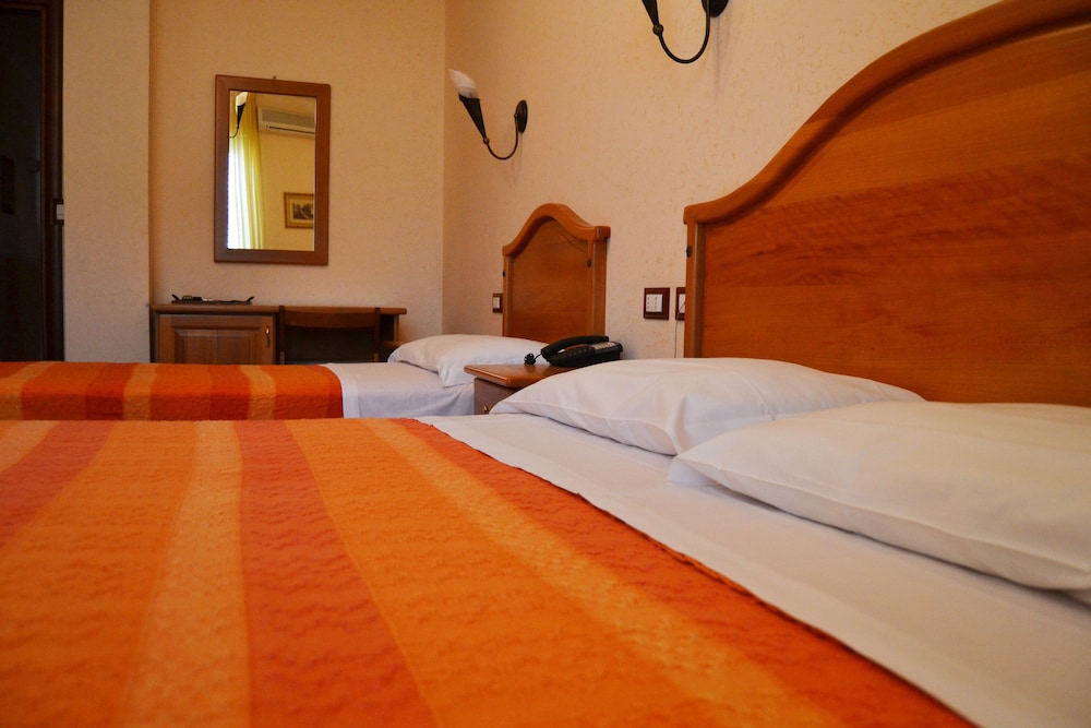 Triple Room photo 3