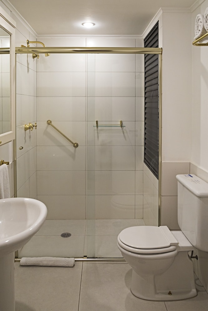 Deluxe Room - Photo 2