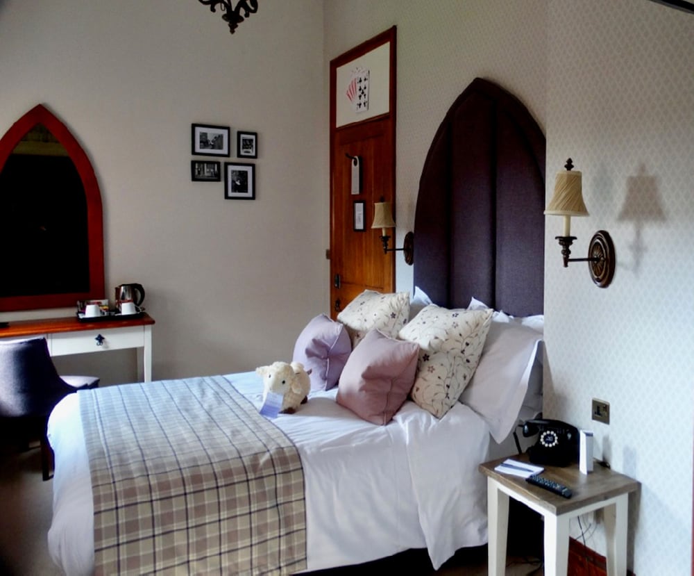 Classic Double Room (small) photo 2