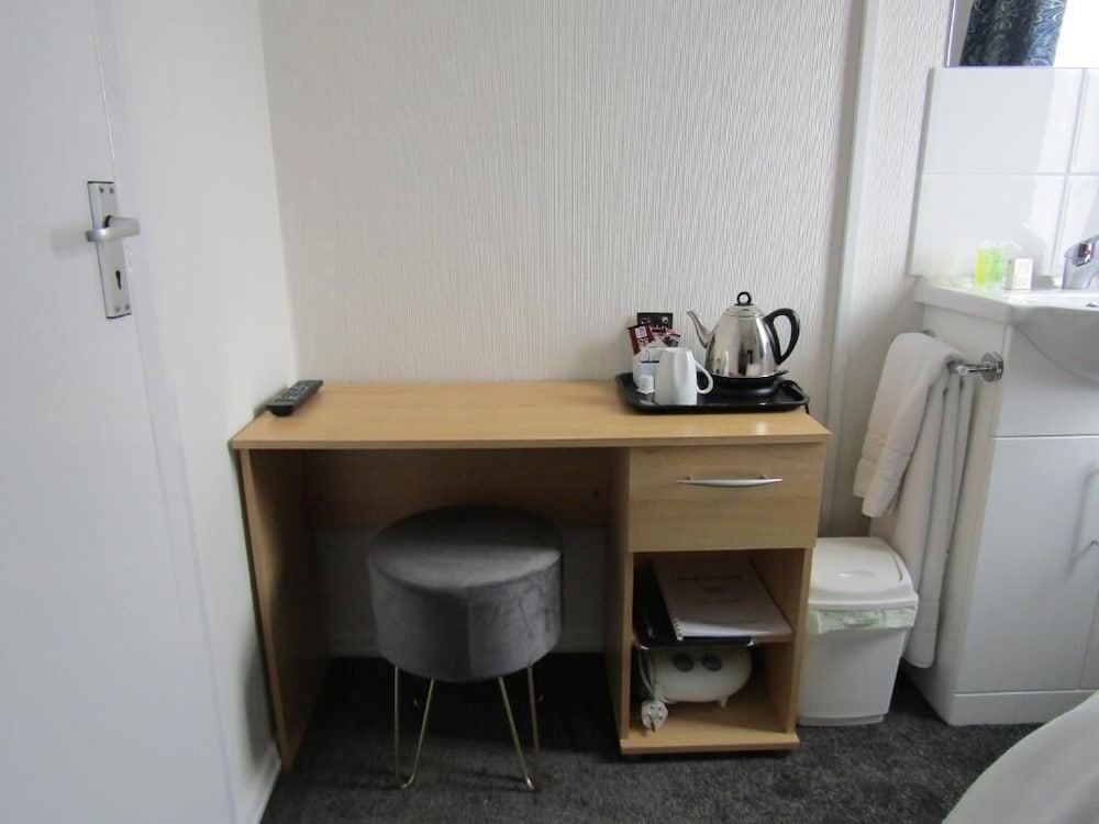 Basic Single Room photo 3