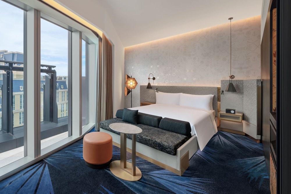 Room, 1 King Bed, Terrace (Mega Room) photo 2