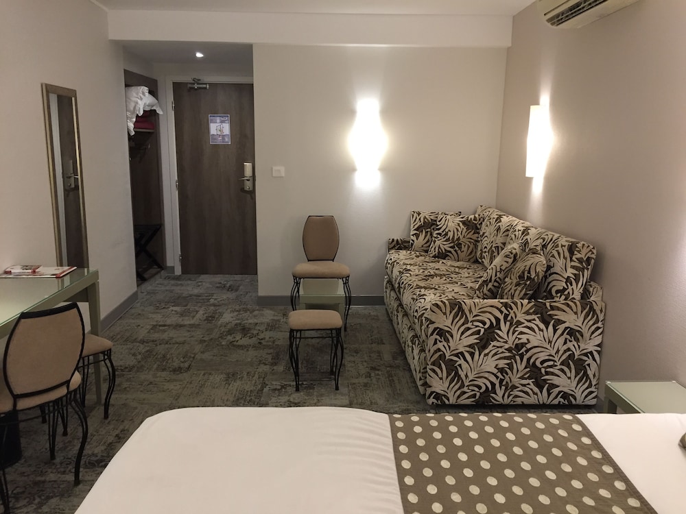 Quadruple Room - Photo 2