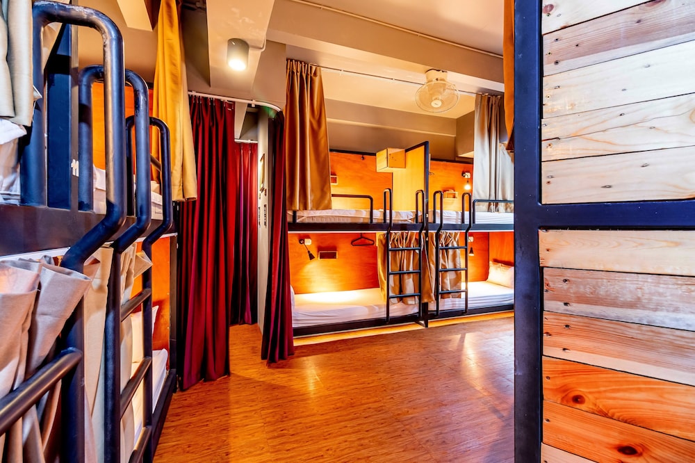 4-Bed Mixed Dormitory Room photo 1