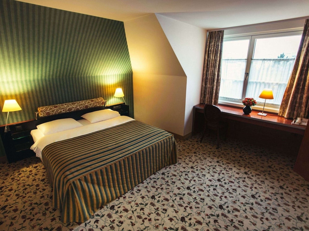 Classic Room, 1 Queen Bed (Bidermeier) photo 3