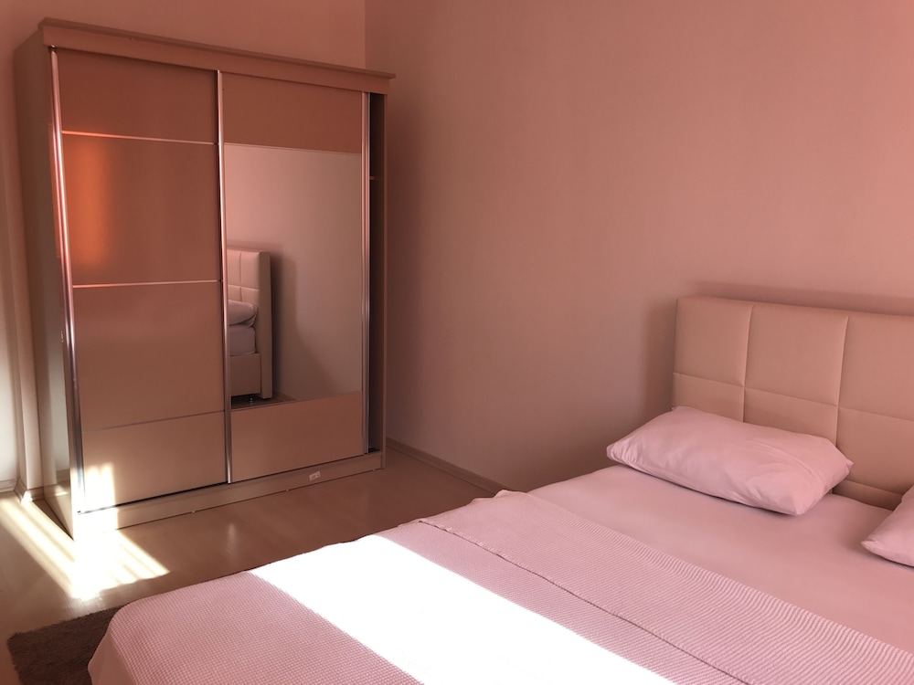 Family Apartment, 2 Bedrooms photo 3