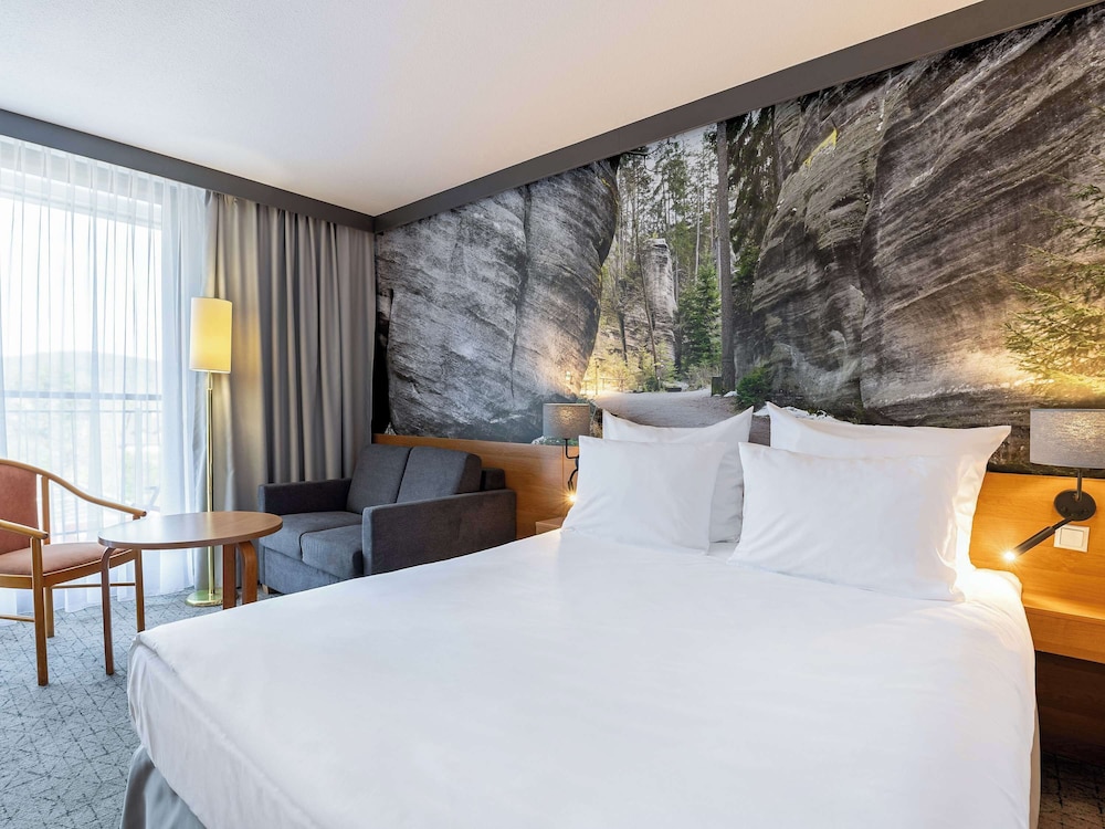 Standard Room, 1 Queen Bed with Sofa bed - Photo 3