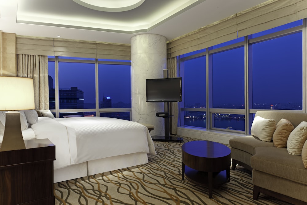 Presidential Suite, 1 Bedroom photo 2