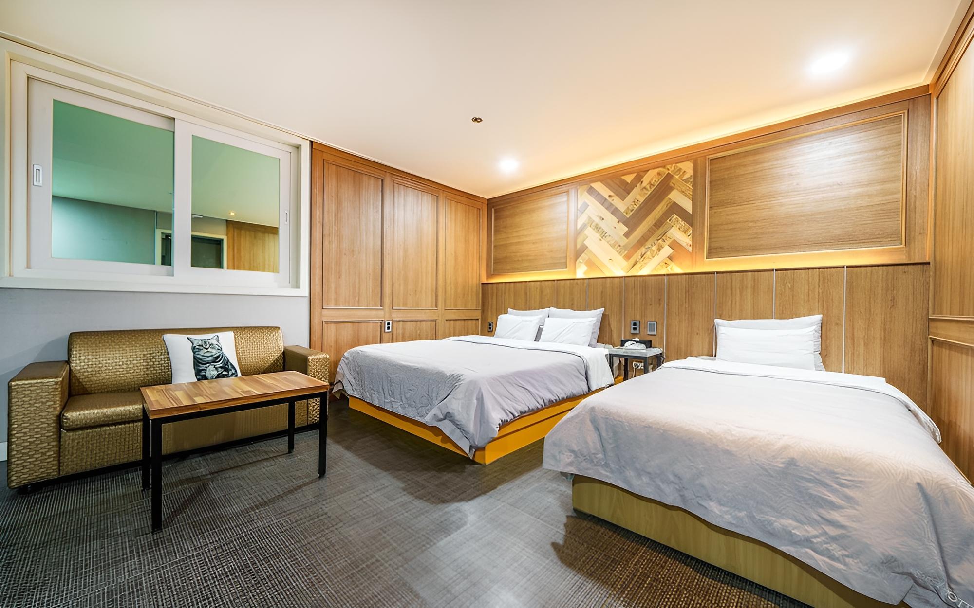 Room (VIP Twin (additional charge for conse) - Photo 1