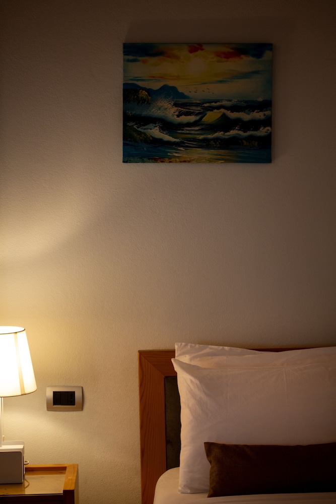 Basic Double Room, Beach View