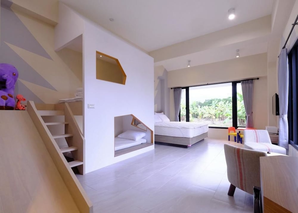 Family Room photo 1