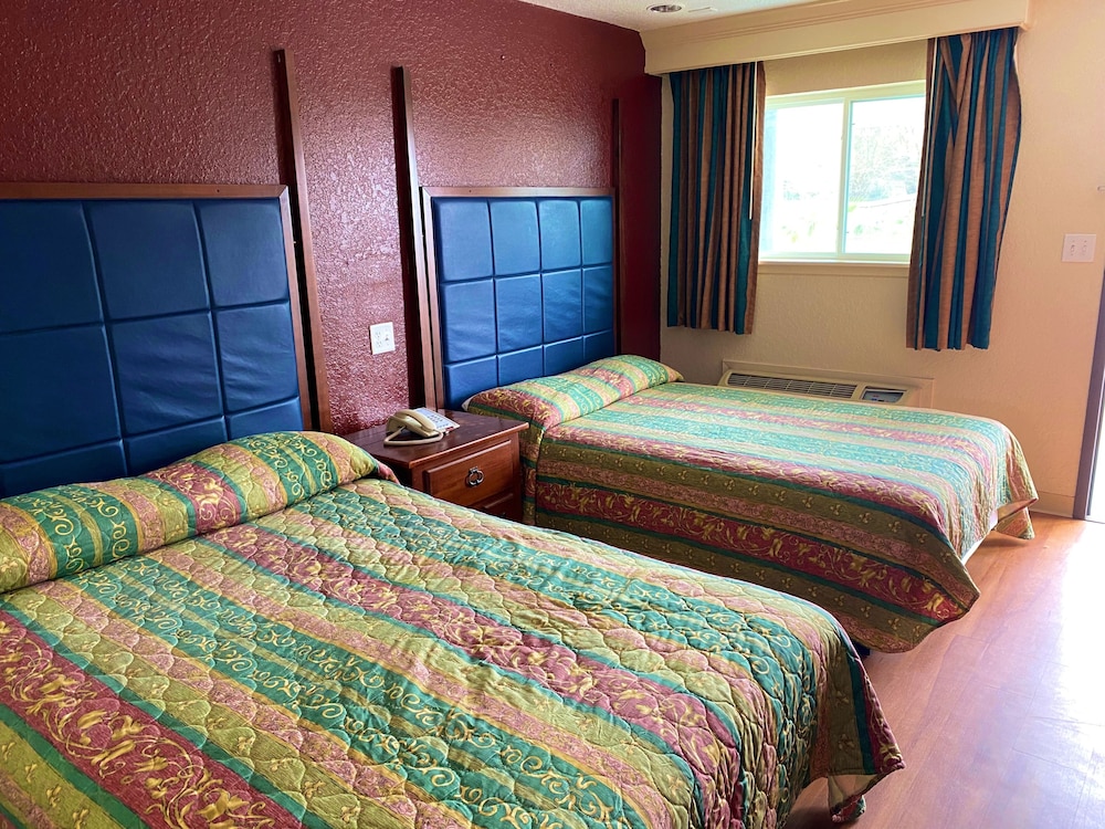 Double Room Non-Smoking - Photo 4