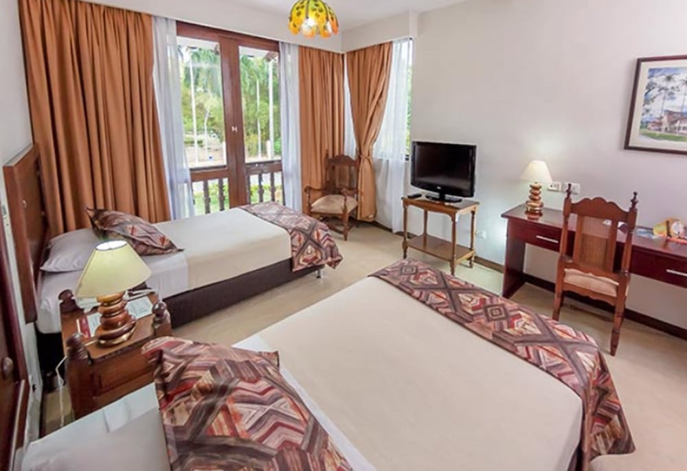 Standard Room, Multiple Beds - Photo 2