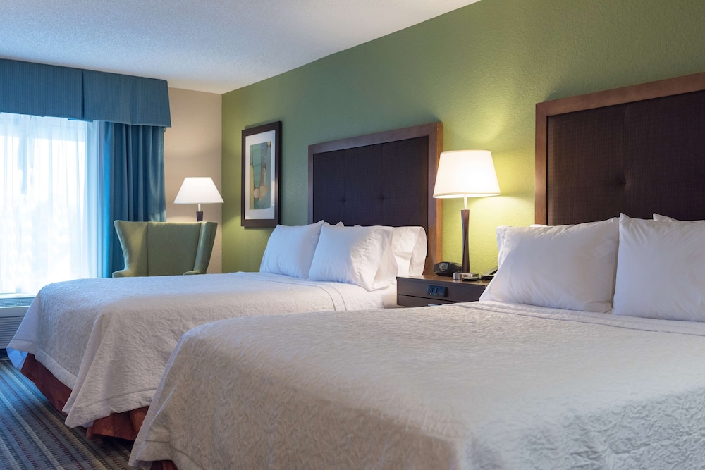 Room, 2 Queen Beds - Photo 1