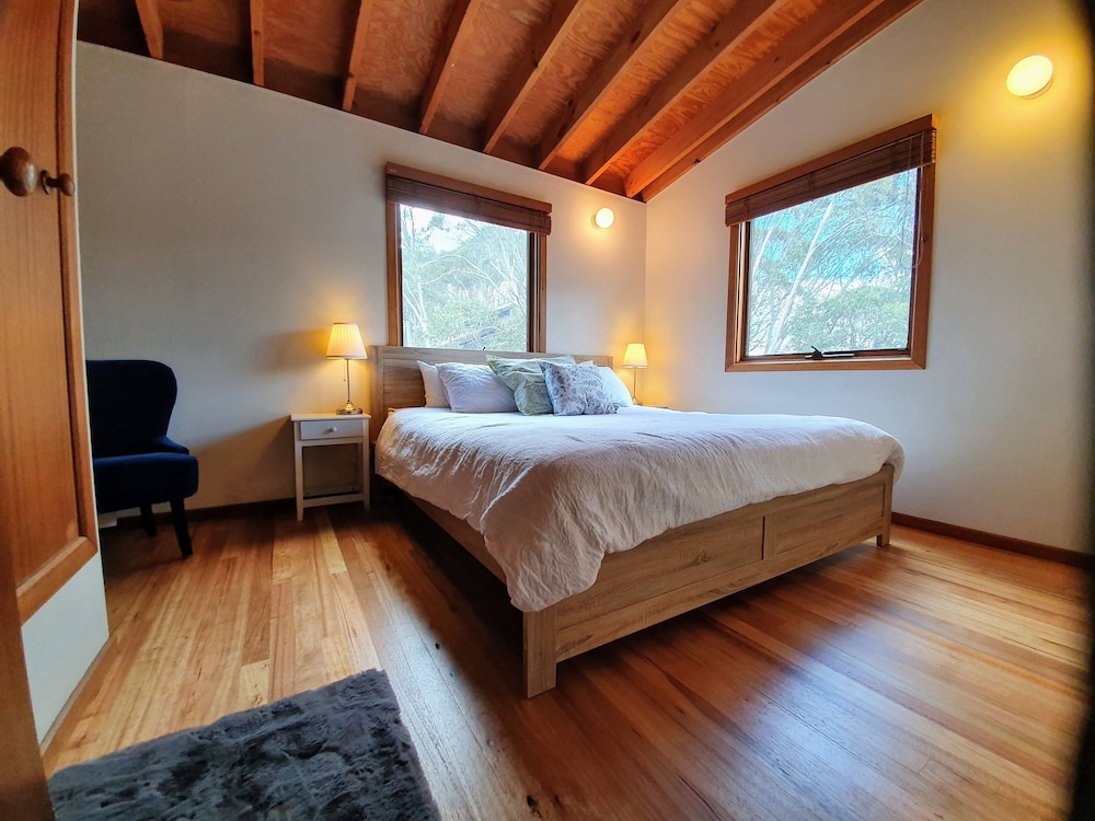 Deluxe Apartment, 4 Bedrooms, Fireplace, Mountainside