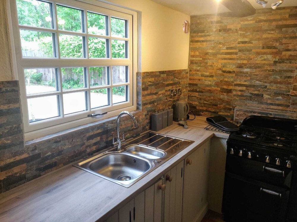 Family House, Ensuite, Courtyard View (Whitehouse Cottage) photo 3
