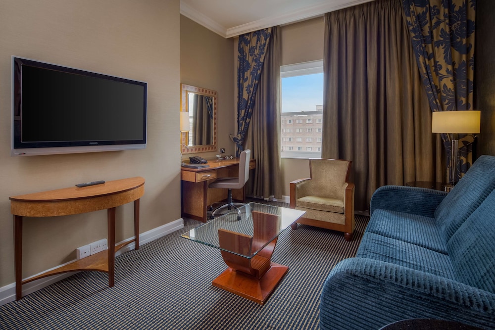 Suite, 1 Queen Bed