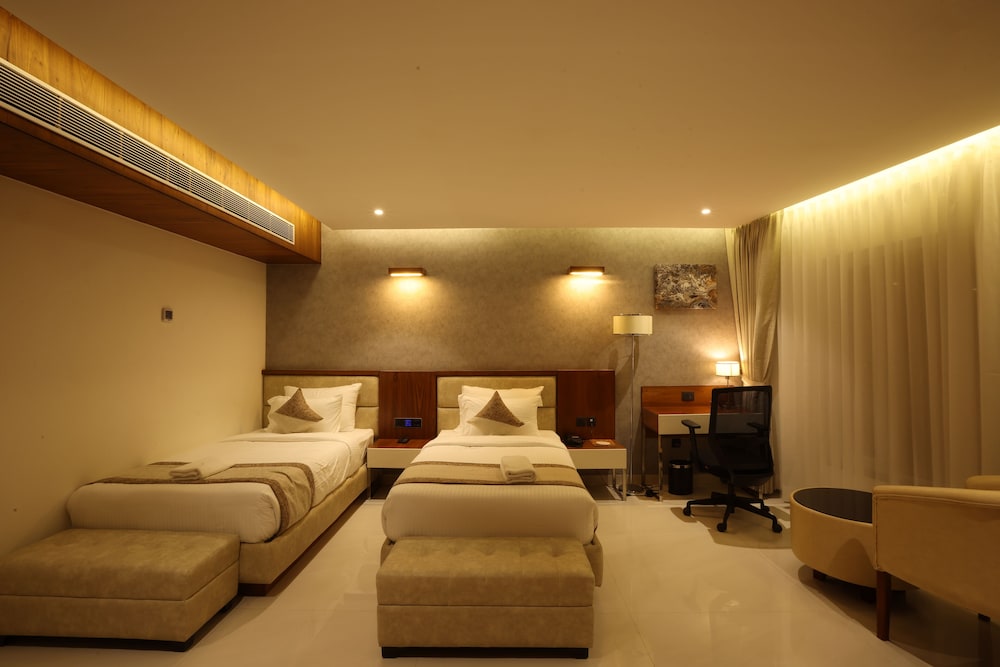 Deluxe Twin Room - Photo 2