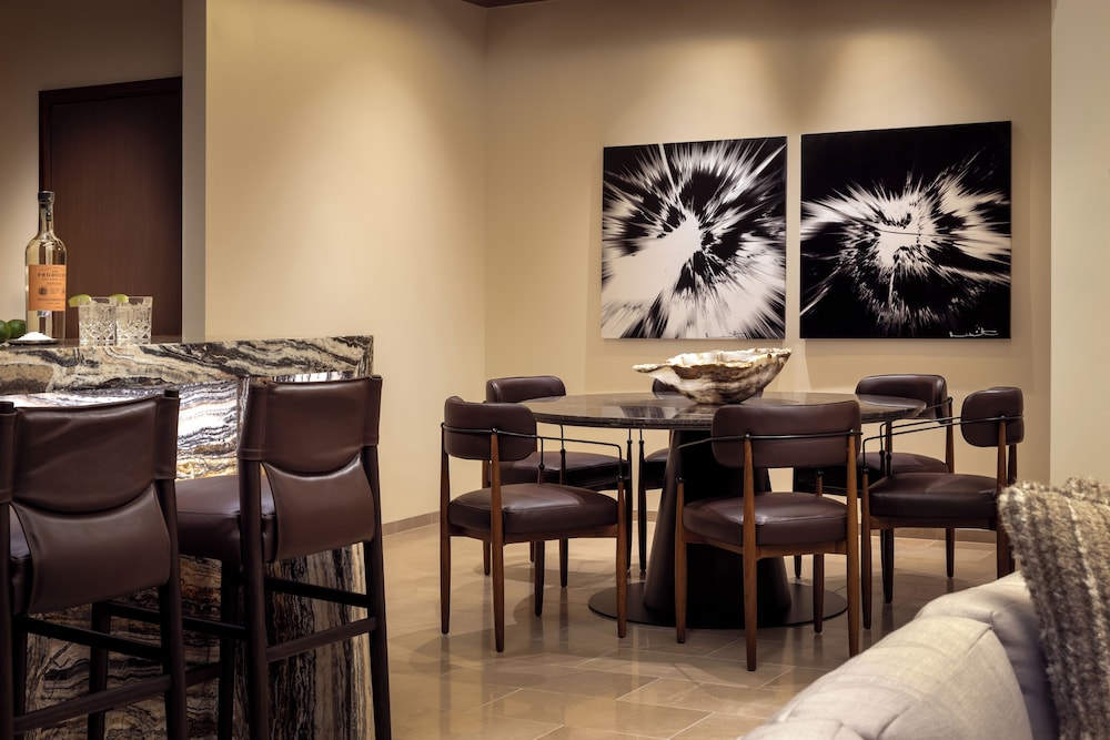 Veranda King Suite