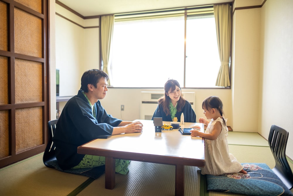 Japanese Western Style Room with Tatami area photo 2