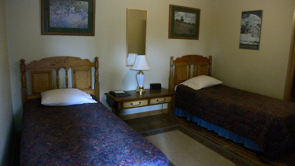 Room, 2 Twin Beds (Room 8)