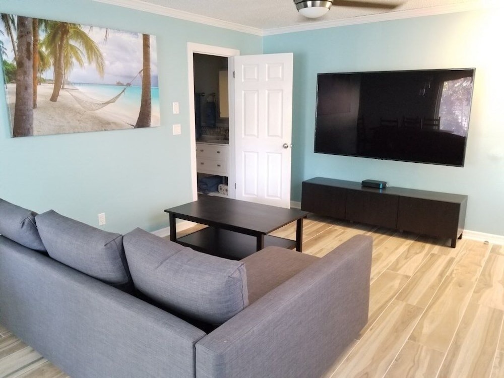House, 2 Bedrooms