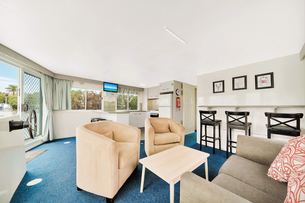 Houseboat, 3 Bedrooms (Sapphire Lady) photo 1