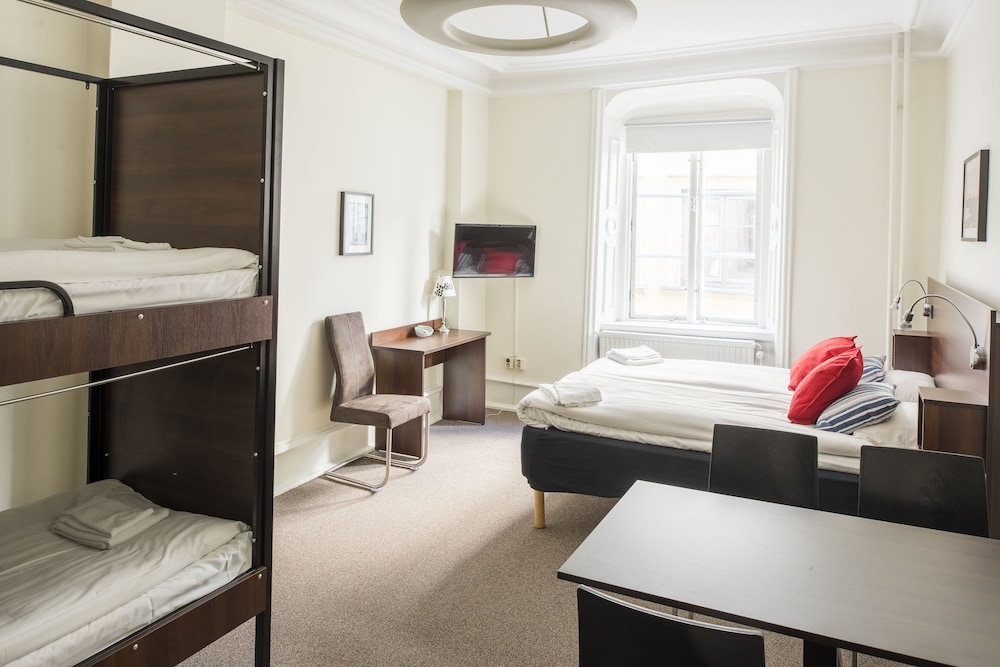 Standard Quadruple Room, Ensuite