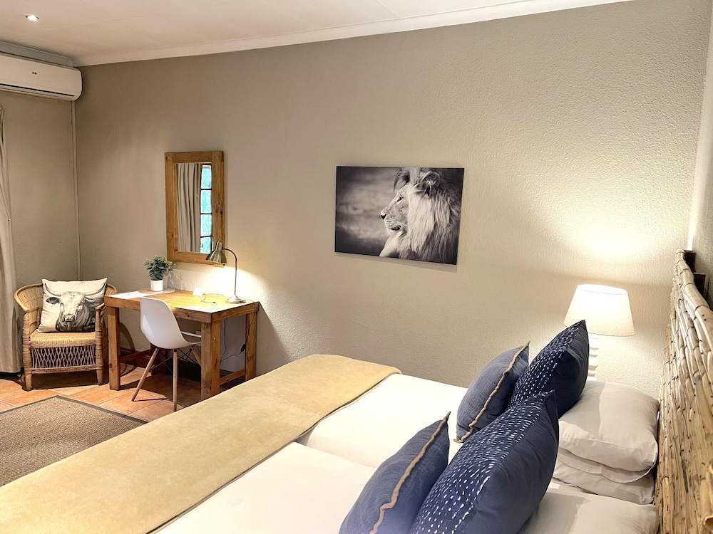 Classic Double or Twin Room (Safari) photo 2