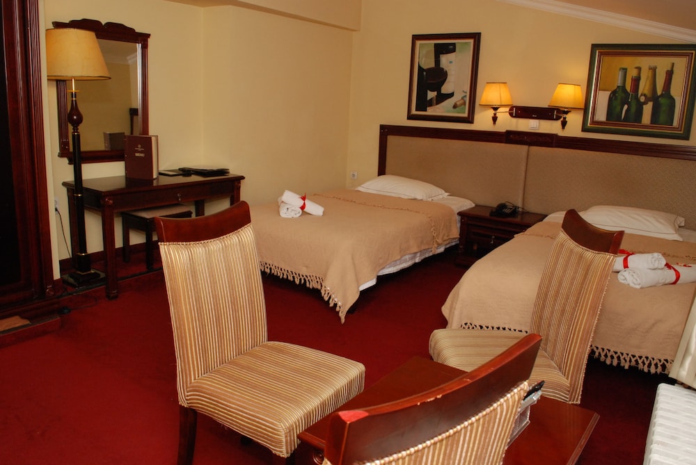 Triple Room - Photo 2