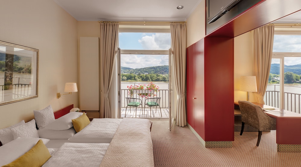 Suite, 1 Double Bed, River View - Photo 3