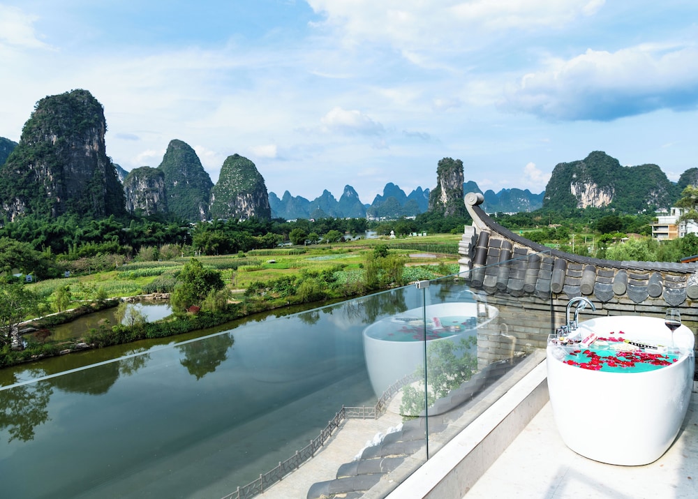 Panoramic Double Room, Lake View