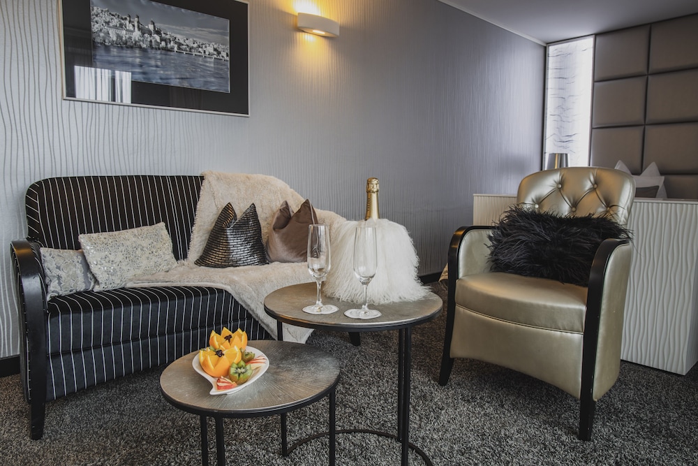Junior Suite, Terrace photo 3