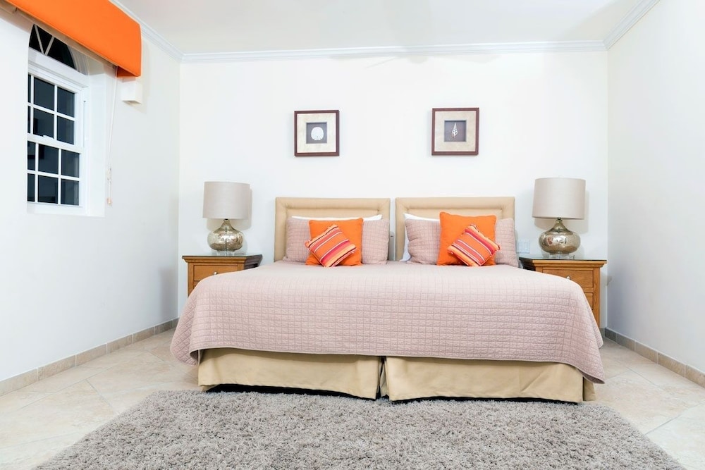 Condo, 2 Bedrooms photo 3