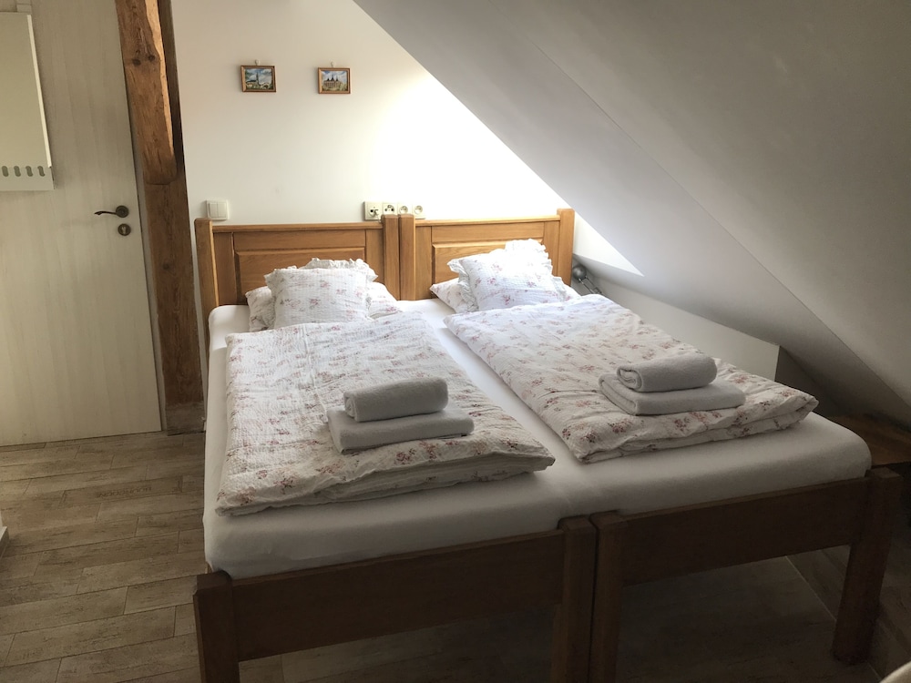 Single Room photo 2