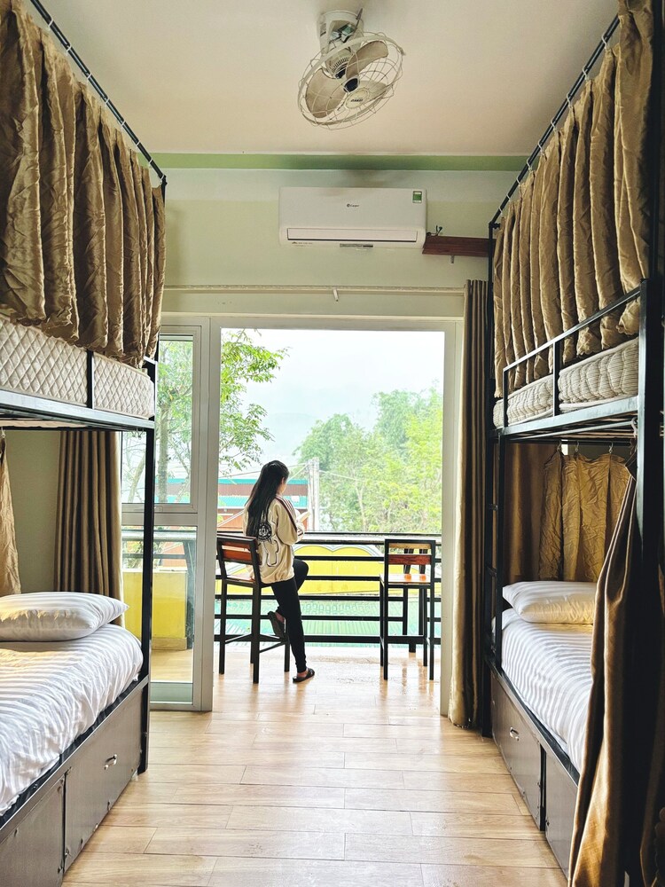 Shared Dormitory, River View photo 1
