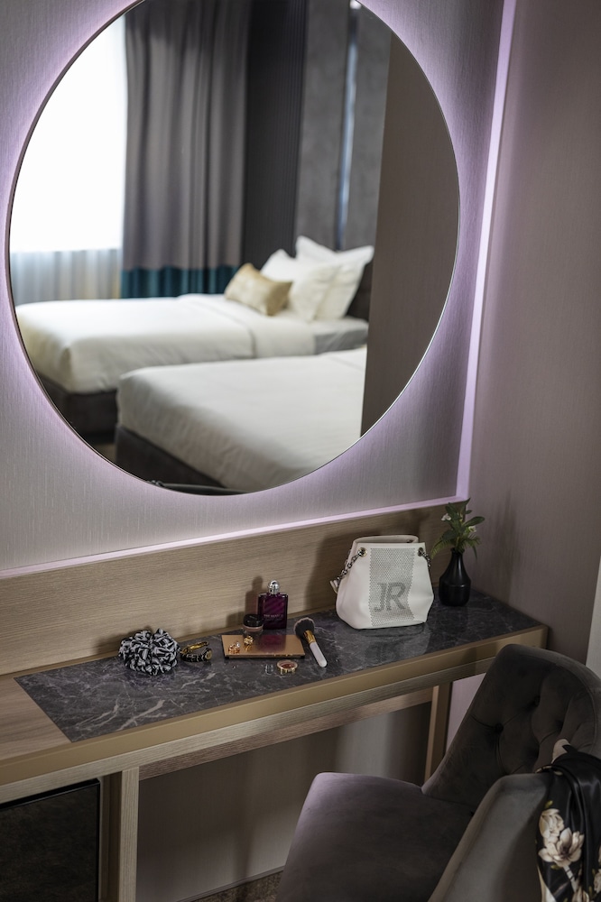 Deluxe Triple Room - Photo 7