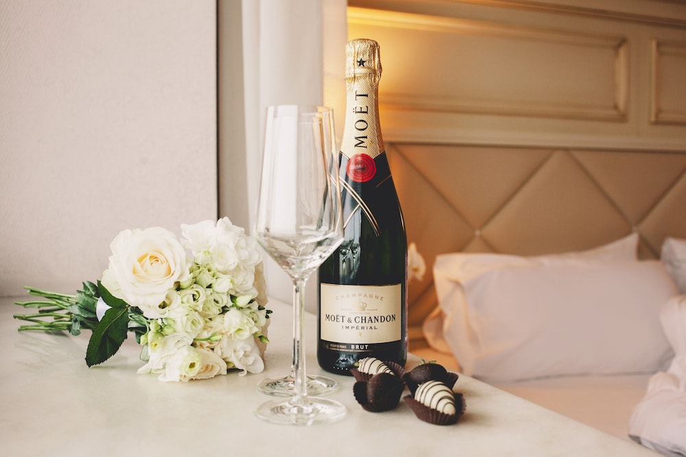 Suite, 1 King Bed