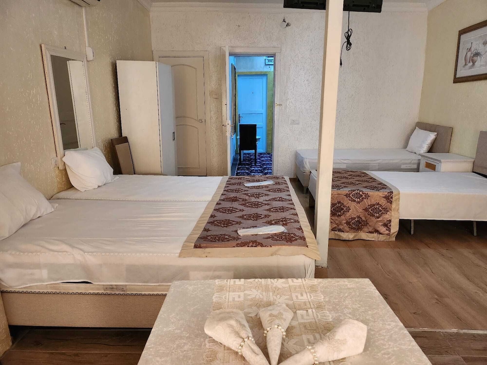 Classic Double or Twin Room, Multiple Beds photo 1
