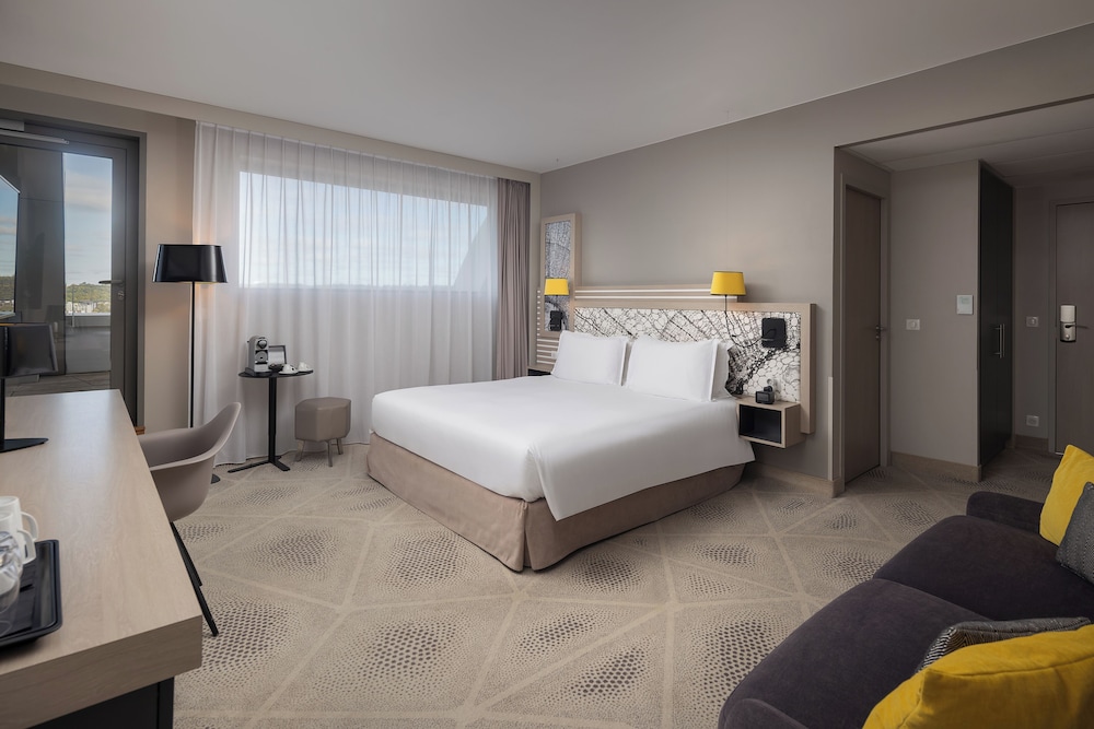 Junior Suite, 1 King Bed, Terrace
