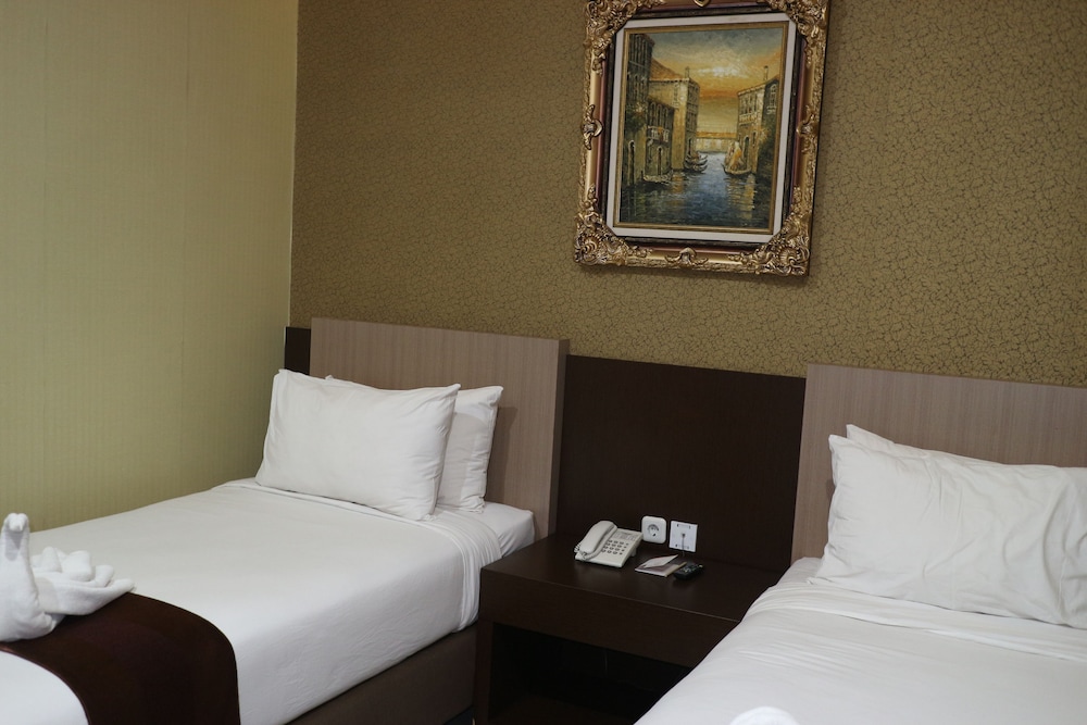 Standard Twin Room photo 3