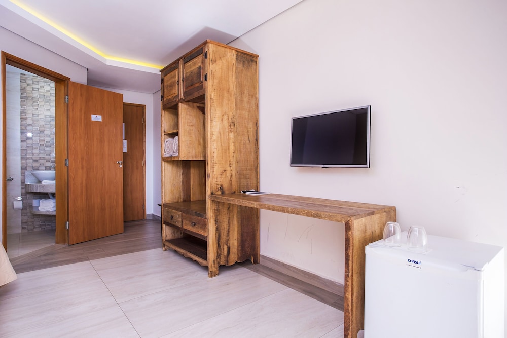 Deluxe Triple Room, Garden View photo 3