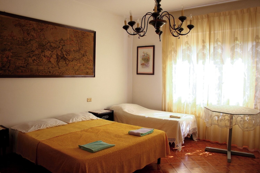 Basic Quadruple Room, Non Smoking, Pets Allowed