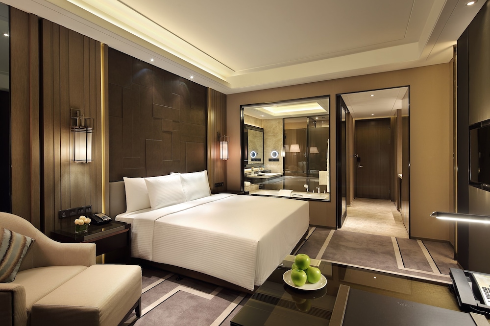 Grand Deluxe King Room photo 1
