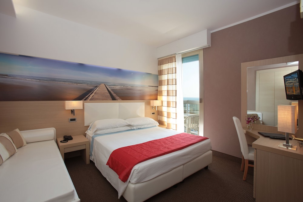 Basic Double Room photo 1