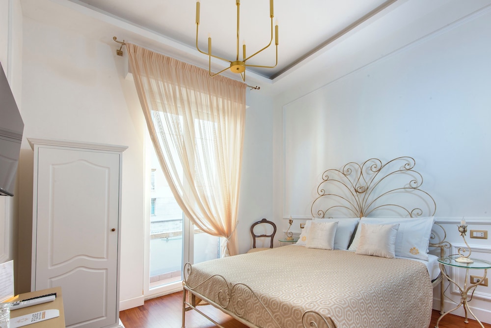 Elite Double Room, Balcony, City View (Maria Amalia) photo 1