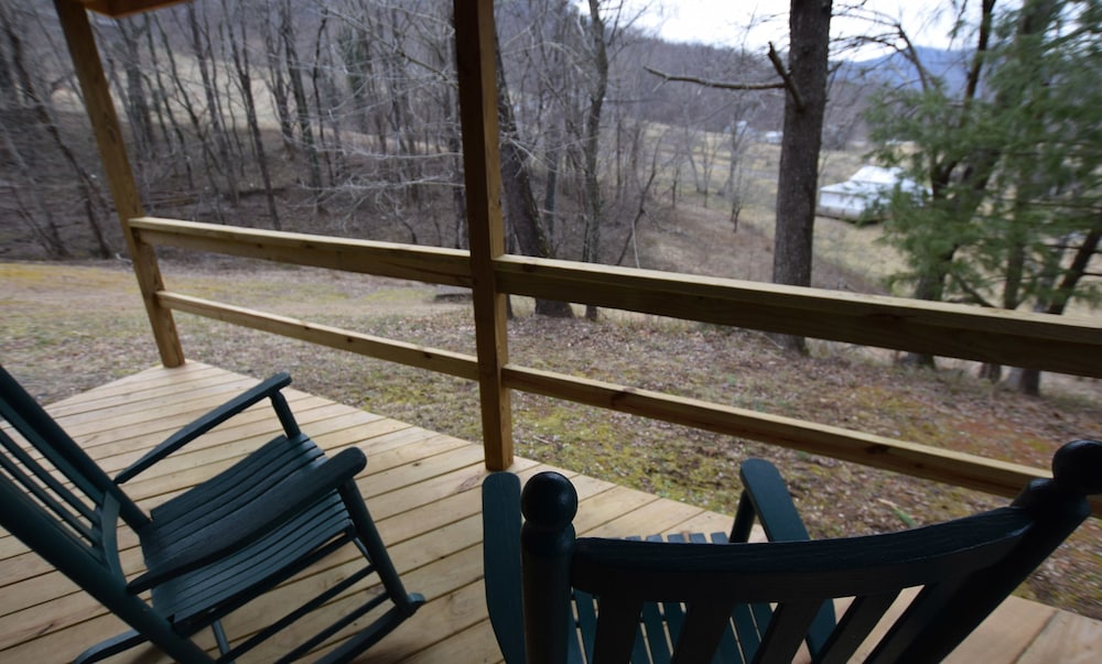 Greenwood Cottage - Photo 4