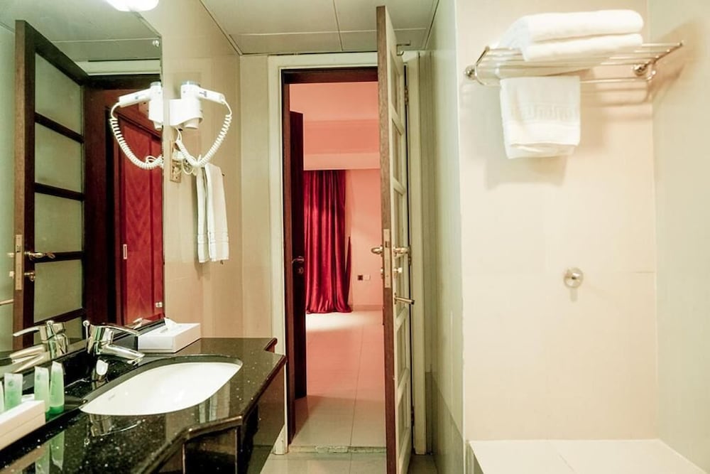 Deluxe Double Room - Photo 2